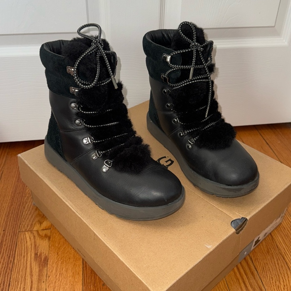 Ugg Viki Waterproof Snow Boot
